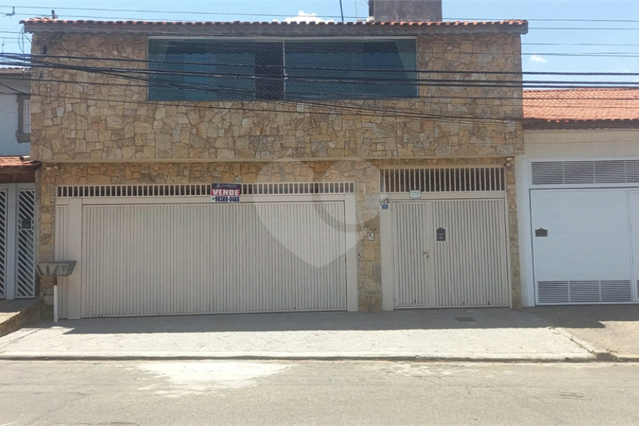 Casa à venda com 5 quartos, sendo 2 suítes, em Jardim Santa Clara, Guarulhos, SP