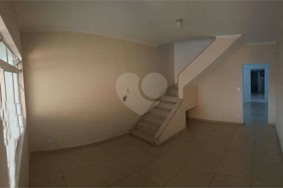 Sobrado à venda com 2 quartos em Vila Guilherme, São Paulo, SP