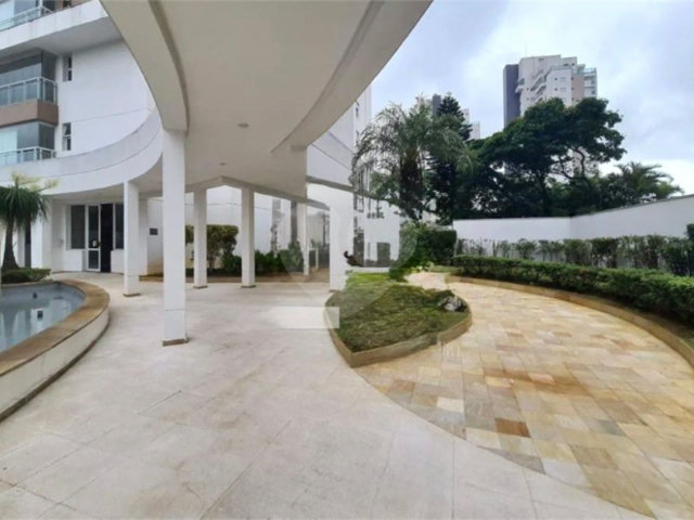 Apartamento para alugar com 3 suítes em Santana, São Paulo, SP