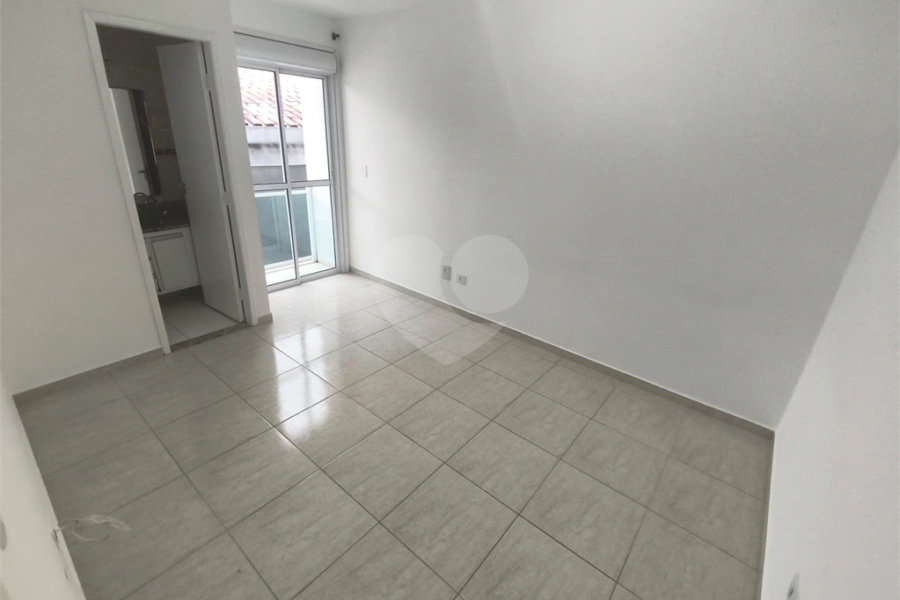 Casa à venda com 2 suítes no condomínio Murilo, São Paulo - SP