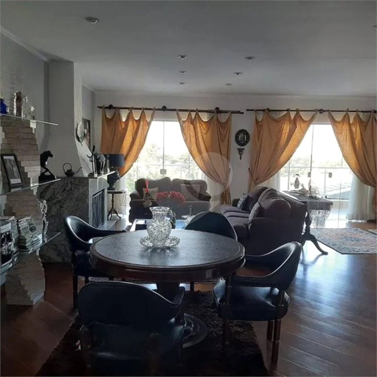 Casa à venda com 5 suítes em Parque dos Príncipes, São Paulo, SP