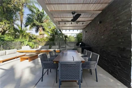 Casa à venda ou para alugar com 2 suítes no condomínio Praça Gabriel, São Paulo - SP