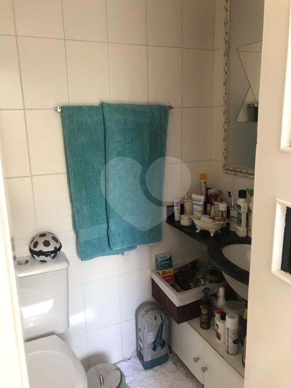 Casa à venda com 2 quartos, sendo 1 suíte, no condomínio Res Santa Inês, São Paulo - SP