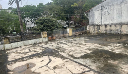 Terreno à venda com 2 quartos em Vila Gomes, São Paulo, SP