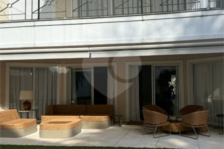 Casa à venda com 4 suítes no condomínio Vilas das Paineiras, São Paulo - SP