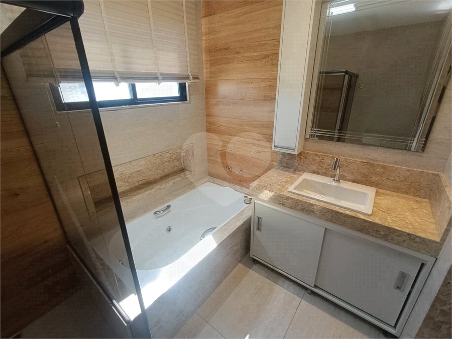 Cobertura à venda com 3 quartos, sendo 2 suítes, em Tijuca, Rio de Janeiro, RJ