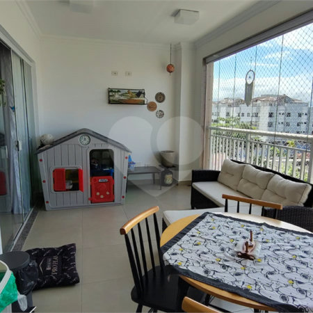 Apartamento à venda com 3 quartos, sendo 2 suítes, no Centro, Peruíbe, SP