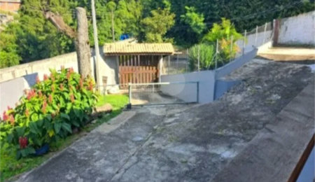 Chácara à venda com 5 quartos, sendo 1 suíte,  em Do Carmo (canguera), São Roque, SP