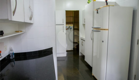 Apartamento à venda com 3 suítes em Paineiras do Morumbi, São Paulo, SP