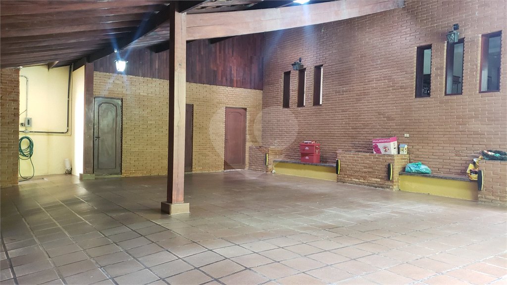 Sobrado à venda com 4 quartos, sendo 2 suítes, em Jardim Marajoara, São Paulo, SP