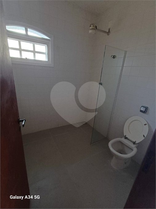 Casa à venda ou para alugar com 5 quartos, sendo 2 suítes, no condomínio Fazenda São Joaquim, Vinhedo - SP