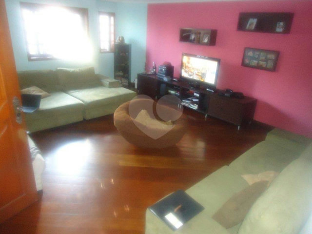 Casa em condomínio à venda com 3 suítes em Vila Gustavo, São Paulo, SP