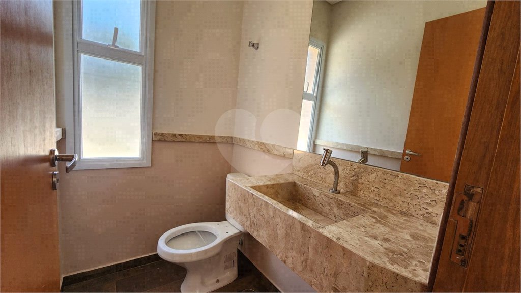 Casa à venda com 4 suítes no condomínio Santa Isabel I, Louveira - SP