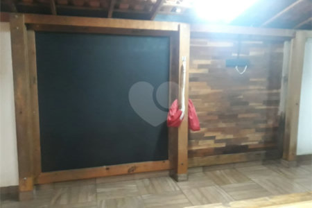 Casa à venda com 3 quartos, sendo 1 suíte,  em Vila Suissa, Mogi das Cruzes, SP