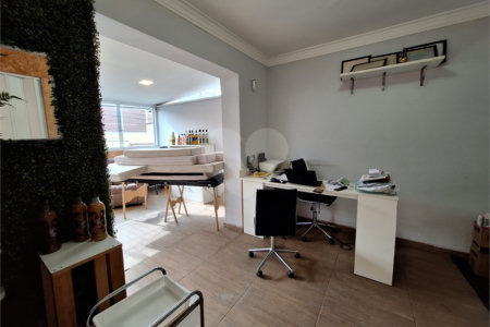 Casa à venda com 3 quartos, sendo 1 suíte, em Chora Menino, São Paulo, SP