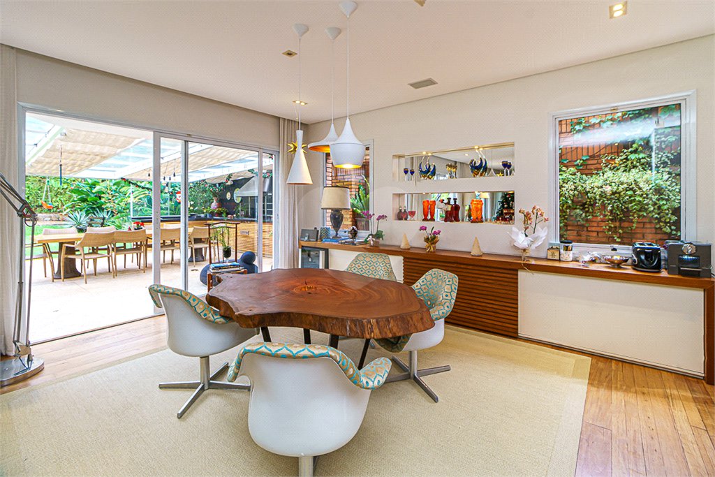 Casa à venda com 5 suítes em Jardim Morumbi, São Paulo, SP