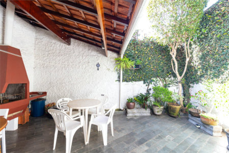 Casa de Vila à venda com 3 quartos, sendo 1 suíte, em Chácara Monte Alegre, São Paulo, SP