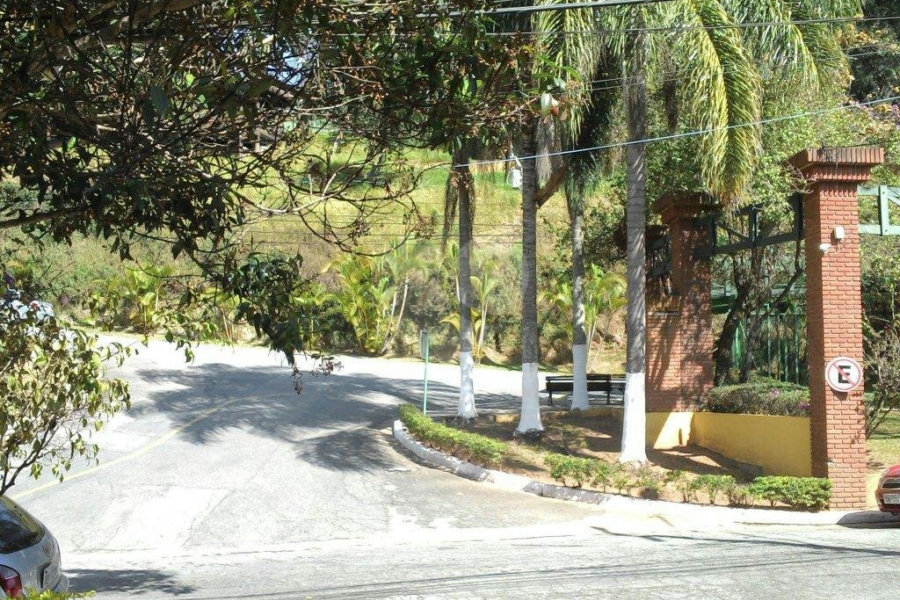 Casa à venda com 4 quartos, sendo 2 suítes,  em Horto, São Paulo, SP