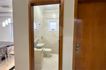Casa à venda com 4 quartos, sendo 3 suítes, em Vila Galvão, Guarulhos, SP