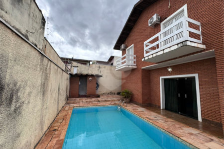 Sobrado à venda com 4 quartos, sendo 3 suítes, em Jardim América, Ribeirão Preto, SP