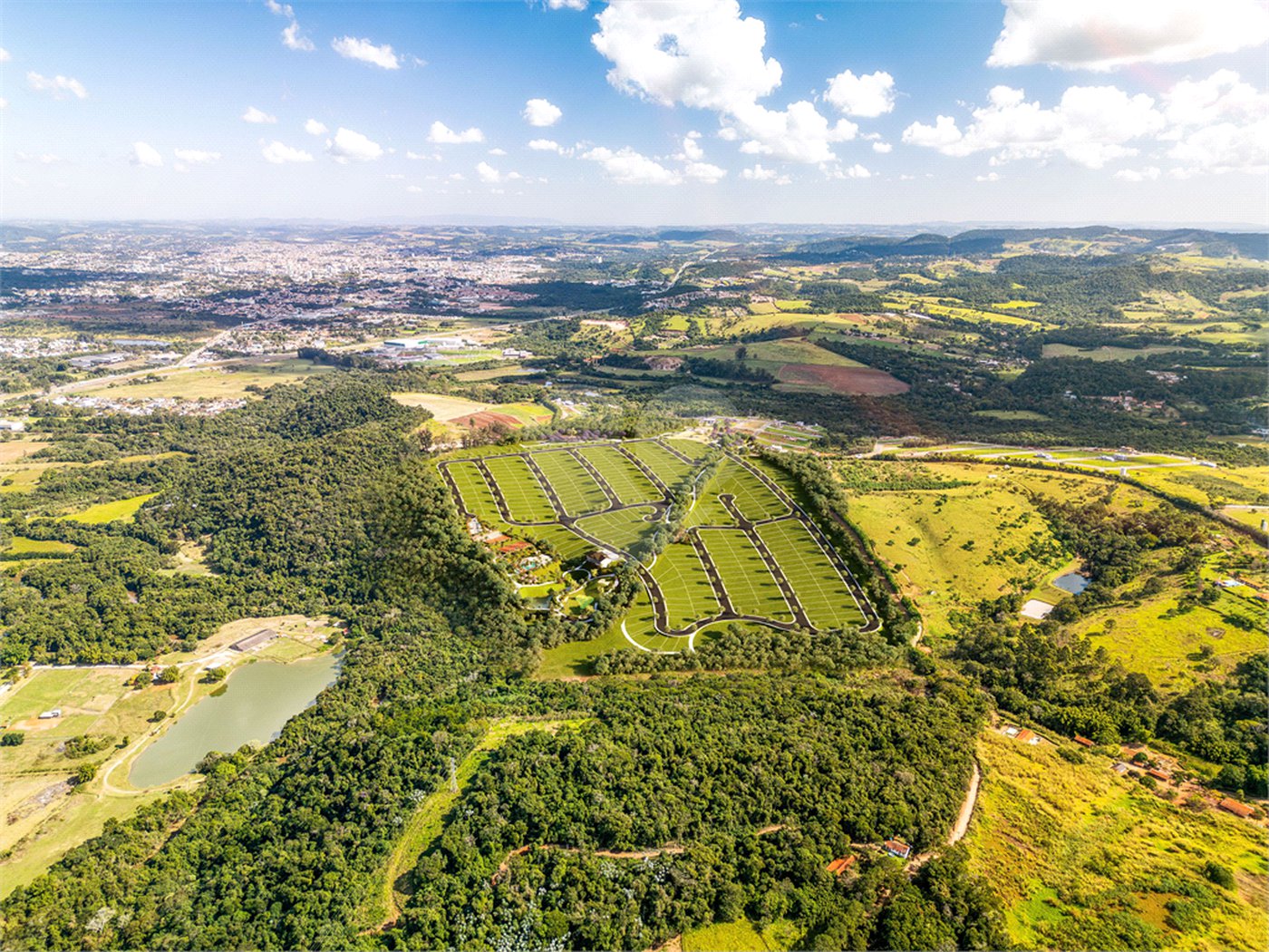 Terreno à venda no condomínio Montaresa Club & Resort, Atibaia - SP