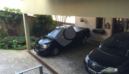 Sobrado à venda com 3 suítes em Vila Irmãos Arnoni, São Paulo, SP