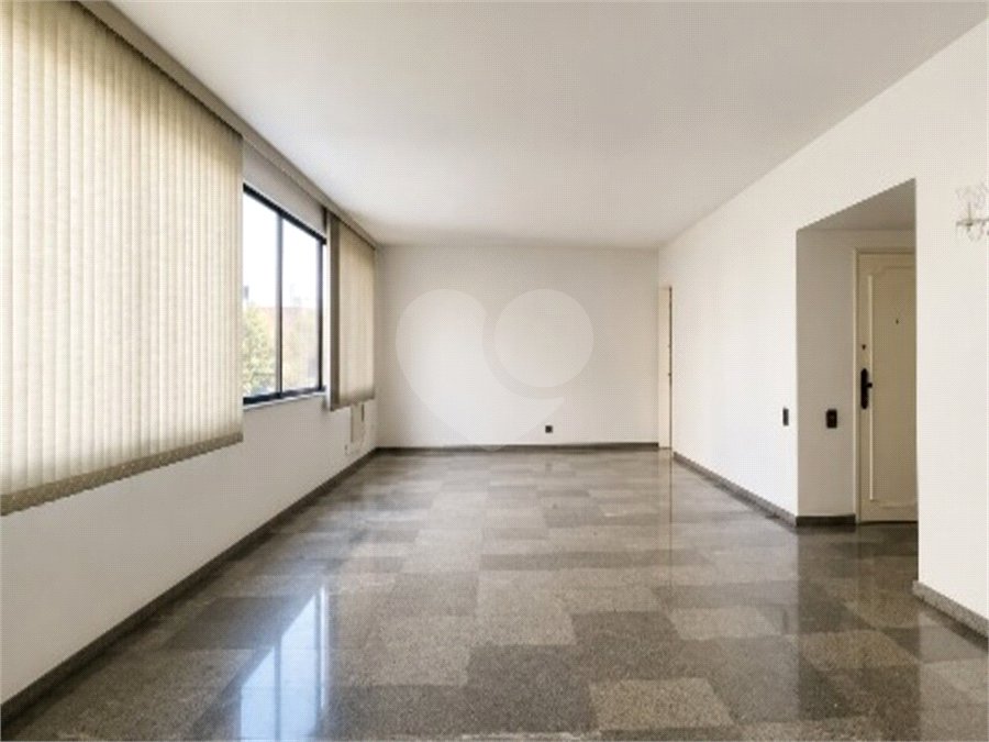 Apartamento à venda com 4 quartos, sendo 1 suíte,  em Ipanema, Rio de Janeiro, RJ