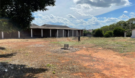 Terreno à venda com 1 quarto em Vila Carolina, Itapetininga, SP