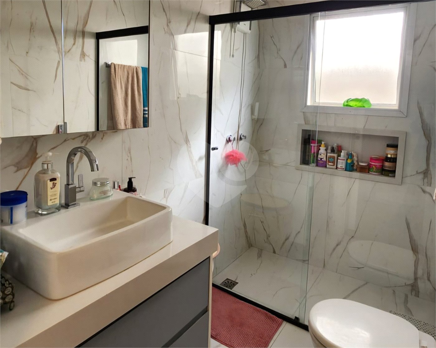 Casa à venda com 3 quartos, sendo 1 suíte,  no condomínio Villa Campolim, Sorocaba - SP