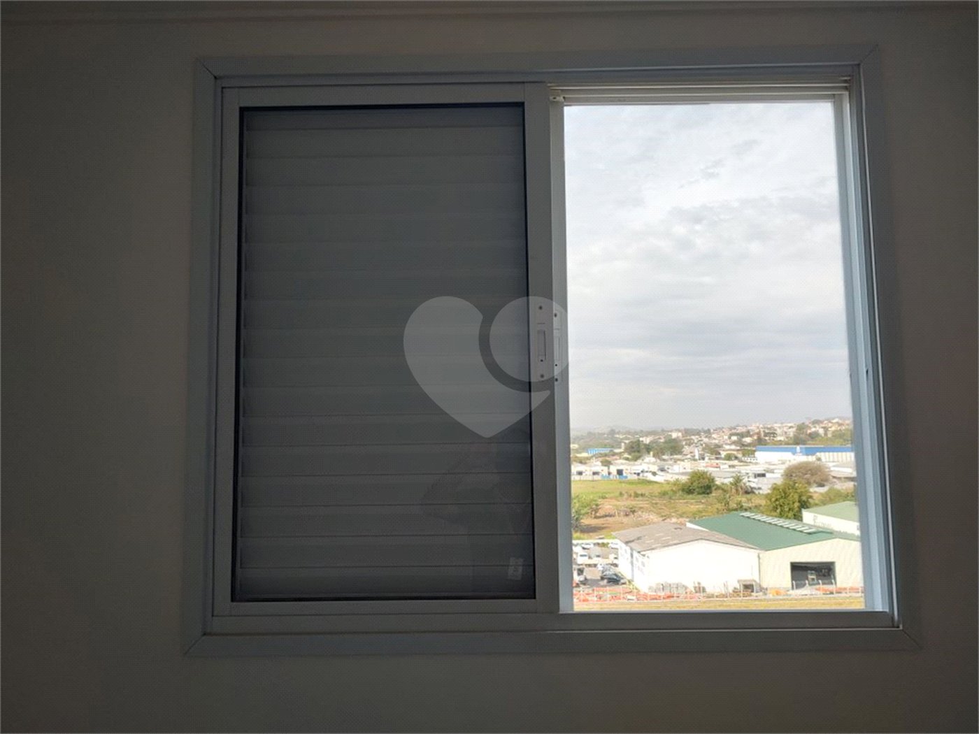 Apartamento para alugar com 2 quartos, sendo 1 suíte,  em Jardim das Palmeiras, Atibaia, SP