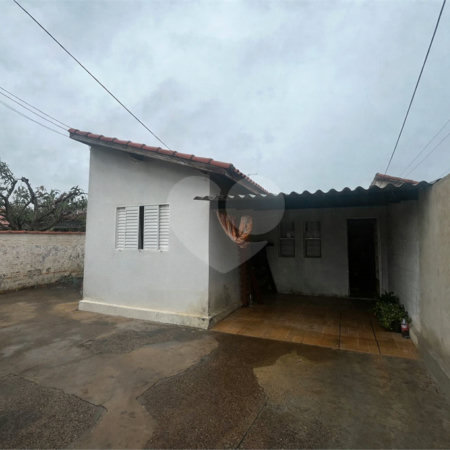 Casa à venda com 2 quartos em Vila Camarão, Itapetininga, SP