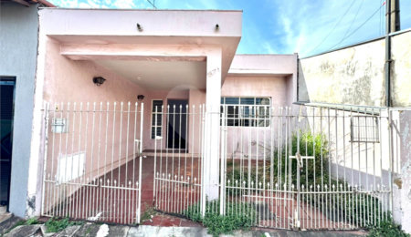 Casa à venda com 3 quartos, sendo 1 suíte, no Centro, Itapetininga, SP