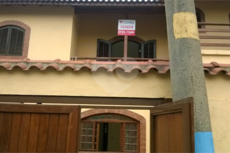 Sobrado à venda com 3 quartos, sendo 1 suíte, em Jardim Monte Kemel, São Paulo, SP