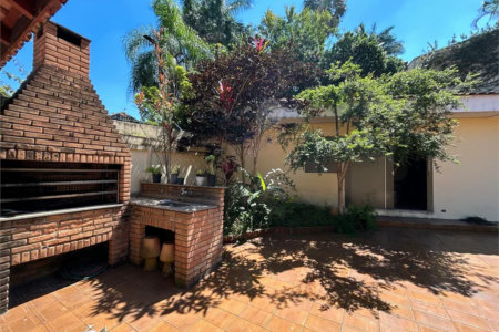 Casa à venda ou para alugar com 3 suítes em Jardim Guedala, São Paulo, SP
