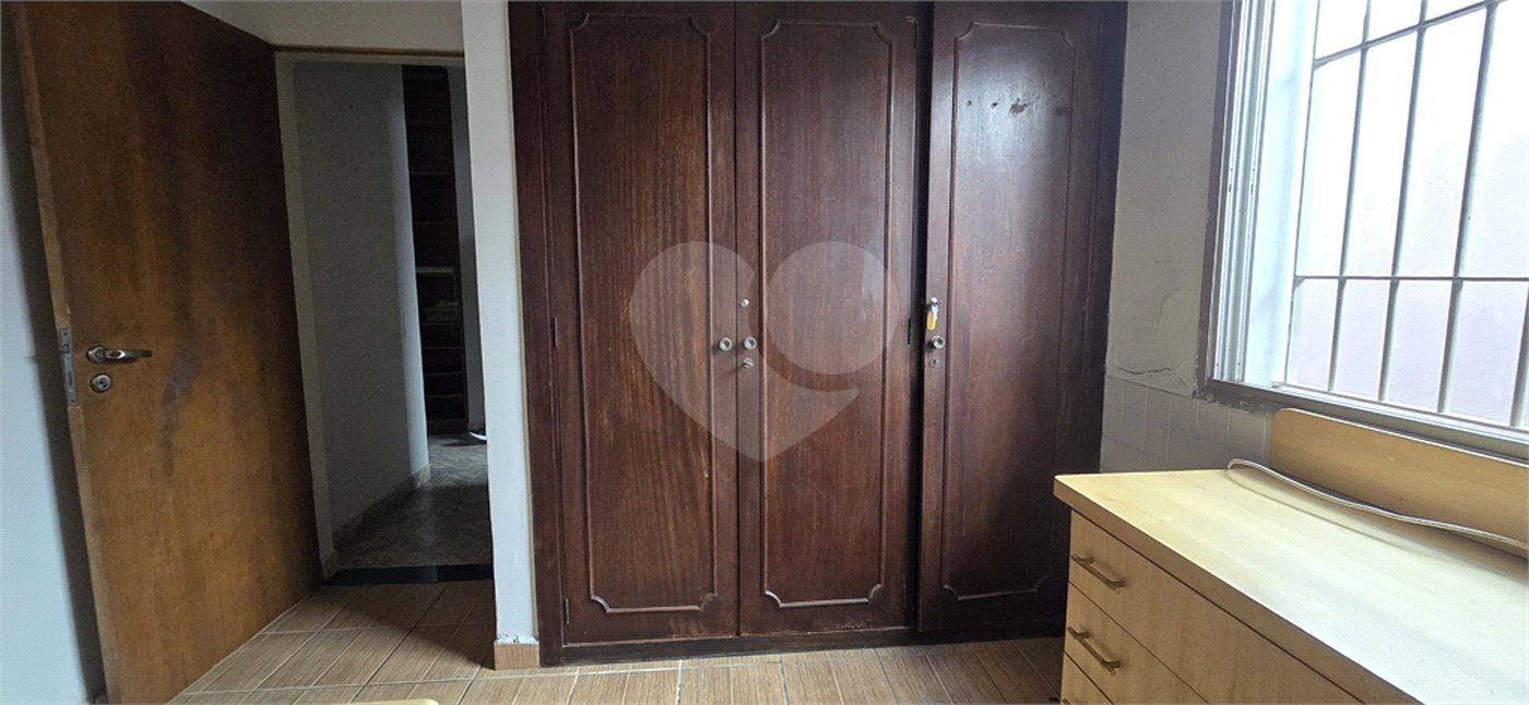 Casa à venda com 3 quartos, sendo 1 suíte, em Lar São Paulo, São Paulo, SP