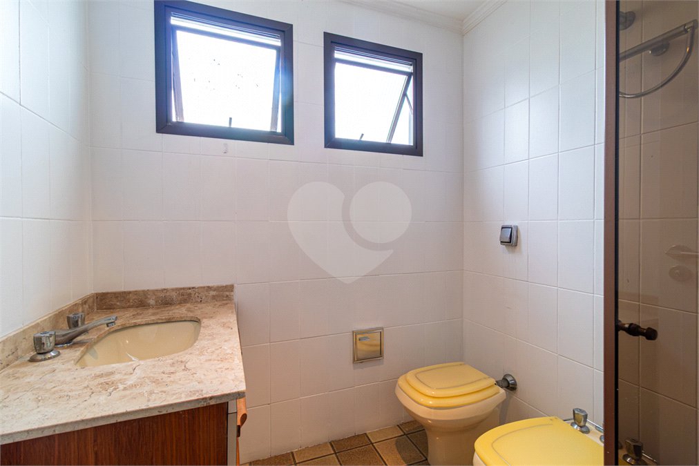 Duplex à venda com 4 quartos, sendo 3 suítes, em Campo Belo, São Paulo, SP