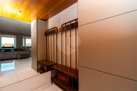 Apartamento à venda com 3 suítes em Vila Nova Conceição, São Paulo, SP