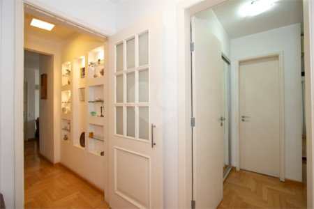 Apartamento à venda com 2 quartos, sendo 1 suíte,  em Indianópolis, São Paulo, SP