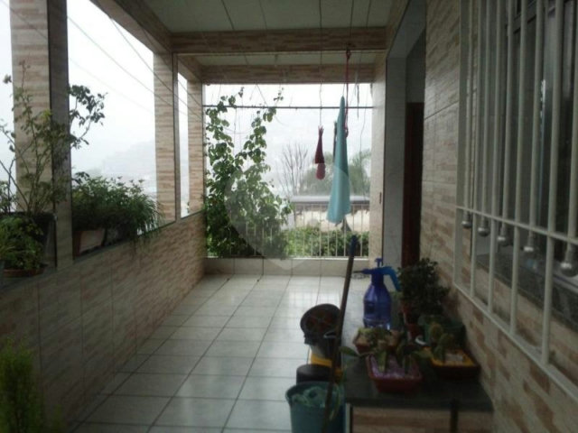 Sobrado à venda com 4 quartos, sendo 1 suíte, em Vila Nova Cachoeirinha, São Paulo, SP