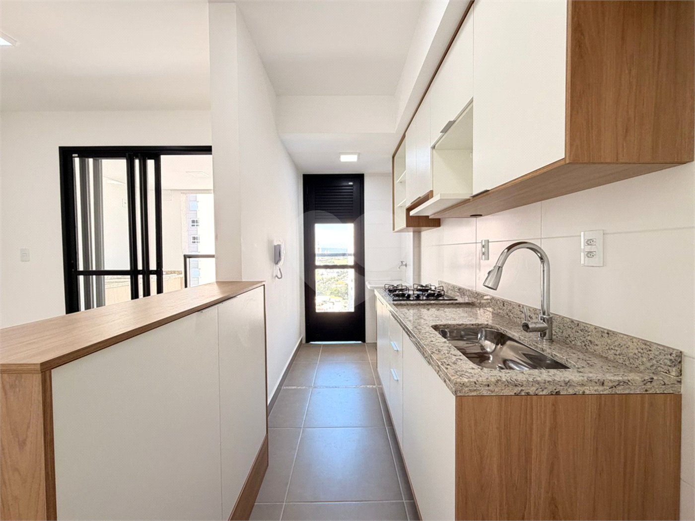 Apartamento à venda ou para alugar com 2 quartos, sendo 1 suíte, em Parque Campolim, Sorocaba, SP