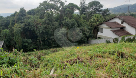 Terreno à venda no condomínio Alpes da Cantareira, Mairiporã - SP