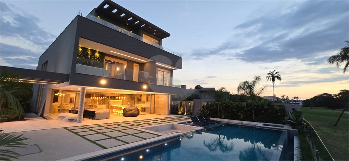 Casa à venda com 6 suítes no condomínio Riviera de São Lourenço, Bertioga - SP