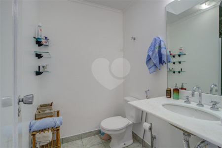 Casa de Vila à venda com 4 suítes em Granja Julieta, São Paulo, SP