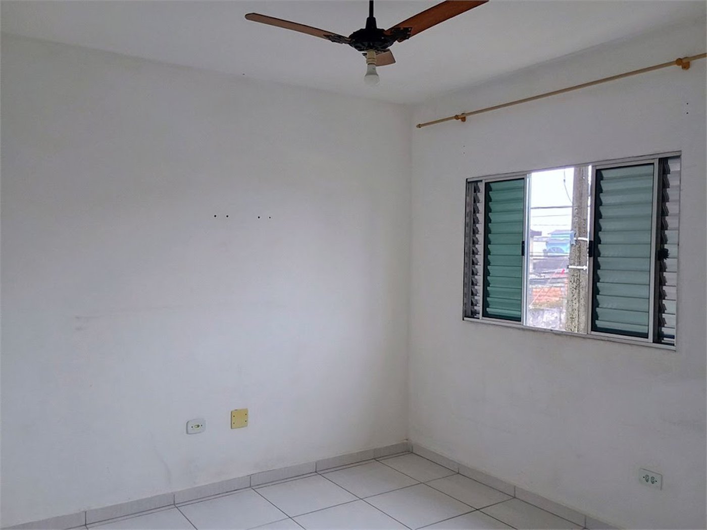 Casa Residencial à venda, Parque Continental, São Vicente - CA0416.