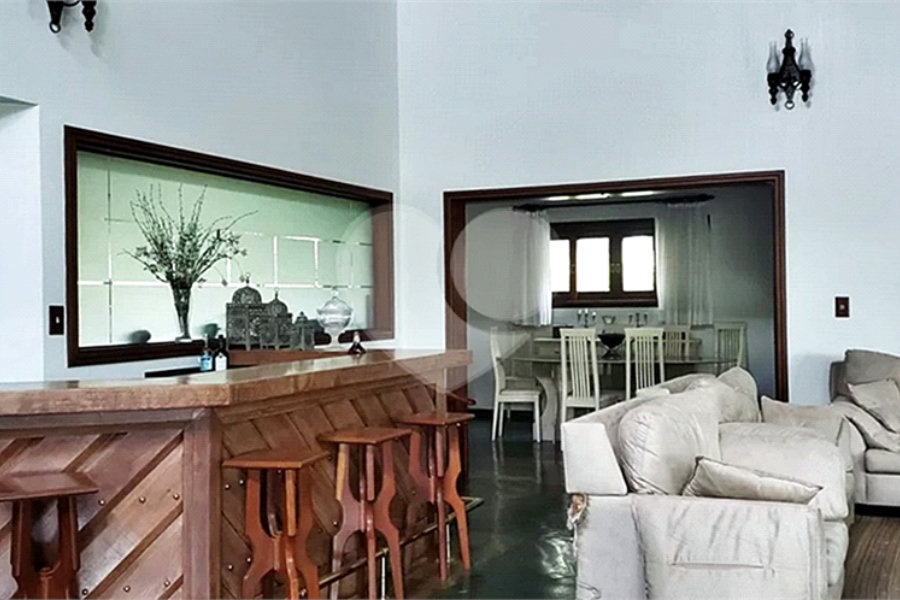 Casa à venda com 4 suítes no condomínio Alpes da Cantareira, Mairiporã - SP