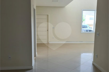 Casa à venda com 3 suítes no condomínio Reserva da Mata, Vinhedo - SP