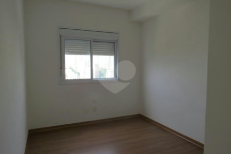 Apartamento à venda com 3 quartos, sendo 1 suíte, em Morumbi, São Paulo, SP