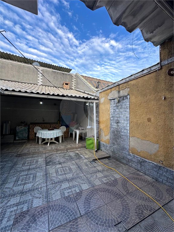 Casa à venda com 3 quartos em Santa Cruz, Rio de Janeiro, RJ