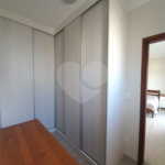 Casa à venda com 3 quartos, sendo 1 suíte, no condomínio São Domingos, Valinhos - SP