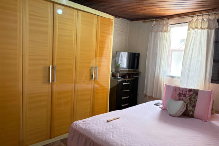 Casa à venda com 2 quartos em Conjunto Habitacional Brás Cubas, Mogi das Cruzes, SP
